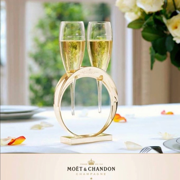 Moet &Chandon Pomponne holder /2 champagne flutes - Picture 2 of 6